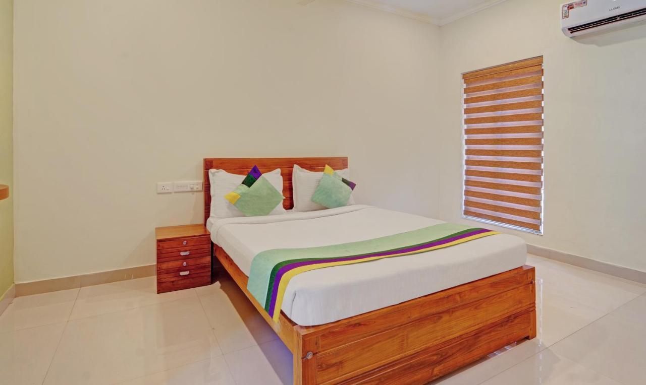 Sreepathi Nirmalyam 400 Mts From Guruvayoor Temple Hotel Guruvāyūr Екстериор снимка