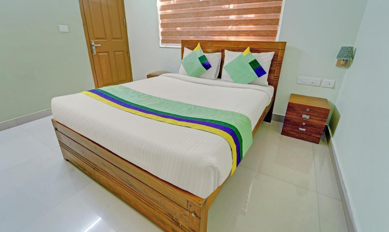 Sreepathi Nirmalyam 400 Mts From Guruvayoor Temple Hotel Guruvāyūr Екстериор снимка